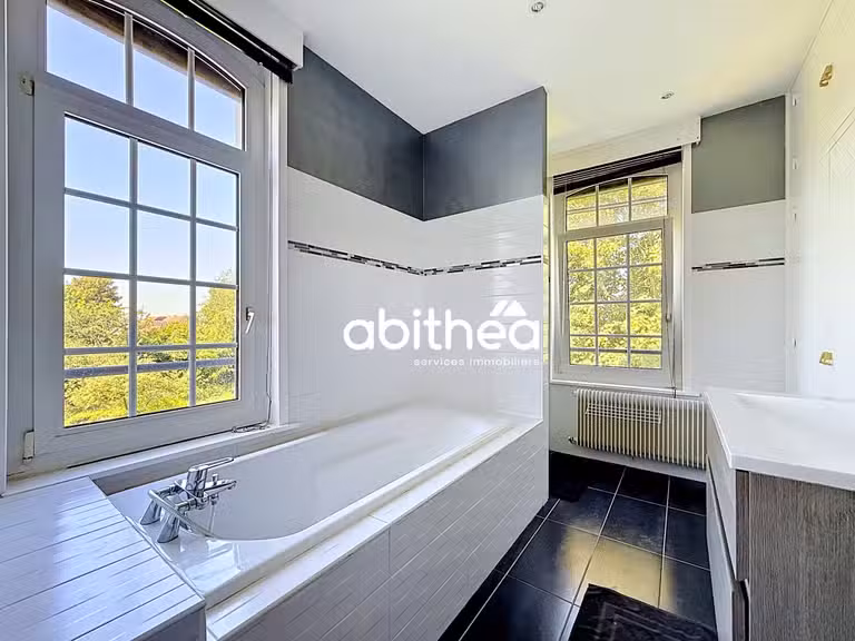 House Dourges - 7 bedrooms - 302m²