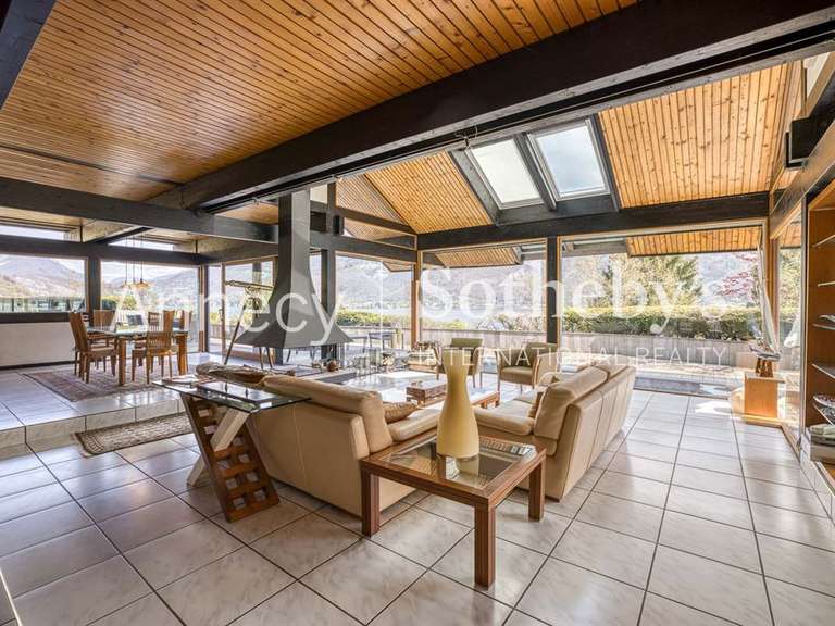 Maison Doussard - 4 chambres - 235m²