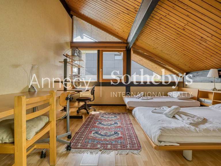 House Doussard - 4 bedrooms - 235m²