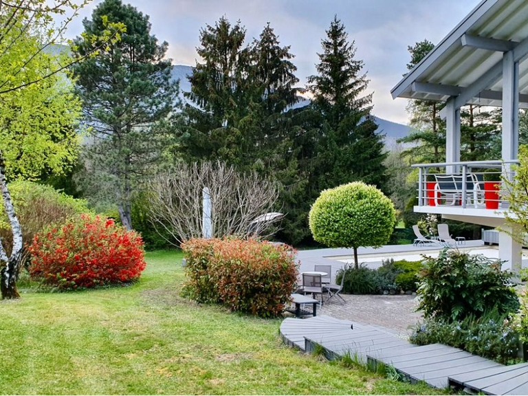 House Doussard - 5 bedrooms - 277m²