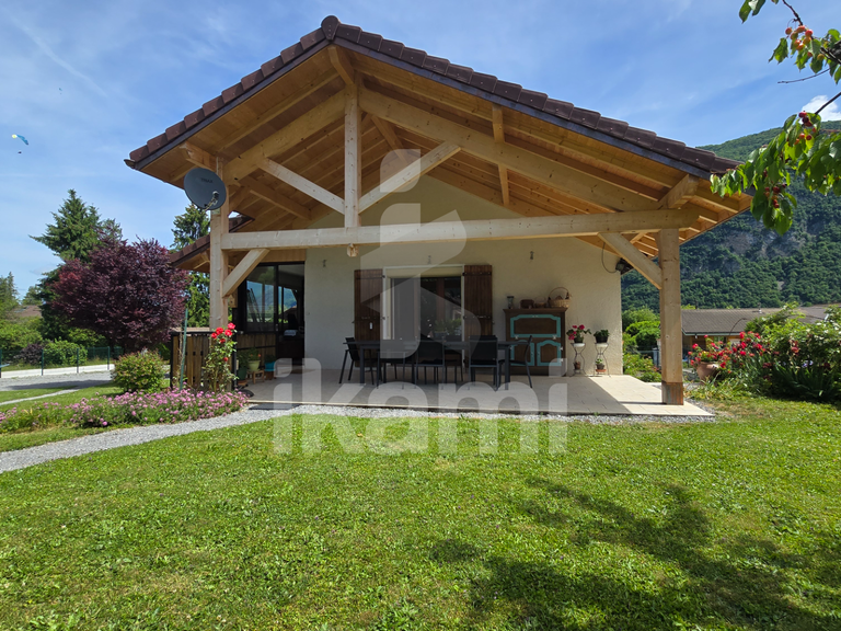 Maison Doussard - 5 chambres - 306m²