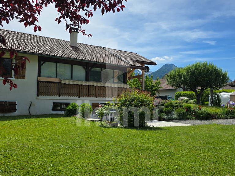 Maison Doussard - 5 chambres - 306m²