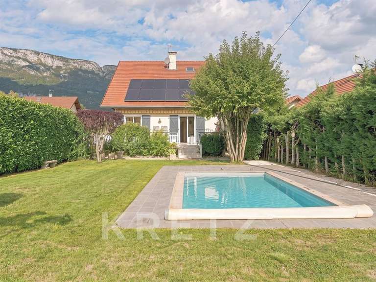Maison Doussard - 5 chambres - 190m²
