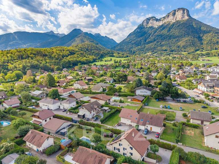 Maison Doussard - 5 chambres - 190m²