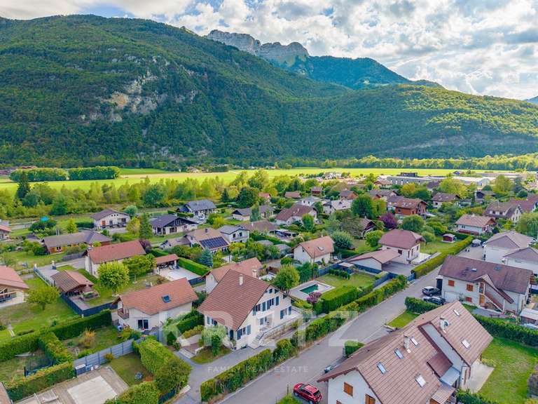 Maison Doussard - 5 chambres - 190m²
