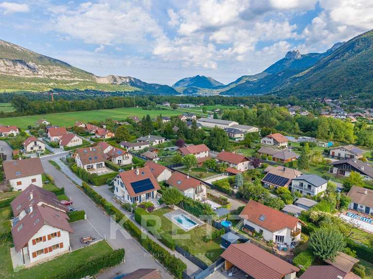 Maison Doussard - 5 chambres - 190m²