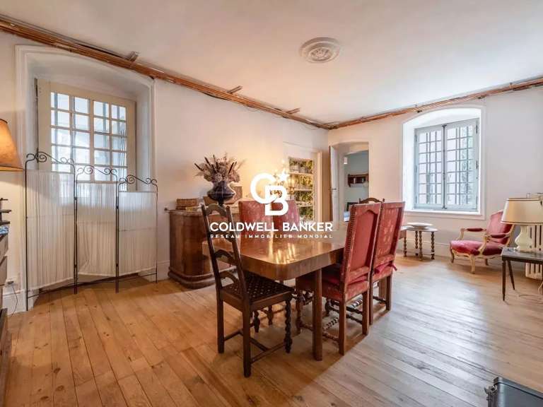 Maison Douvaine - 1121m²