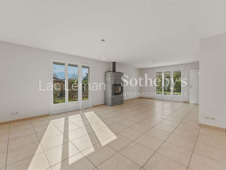 Maison Douvaine - 3 chambres - 145m²