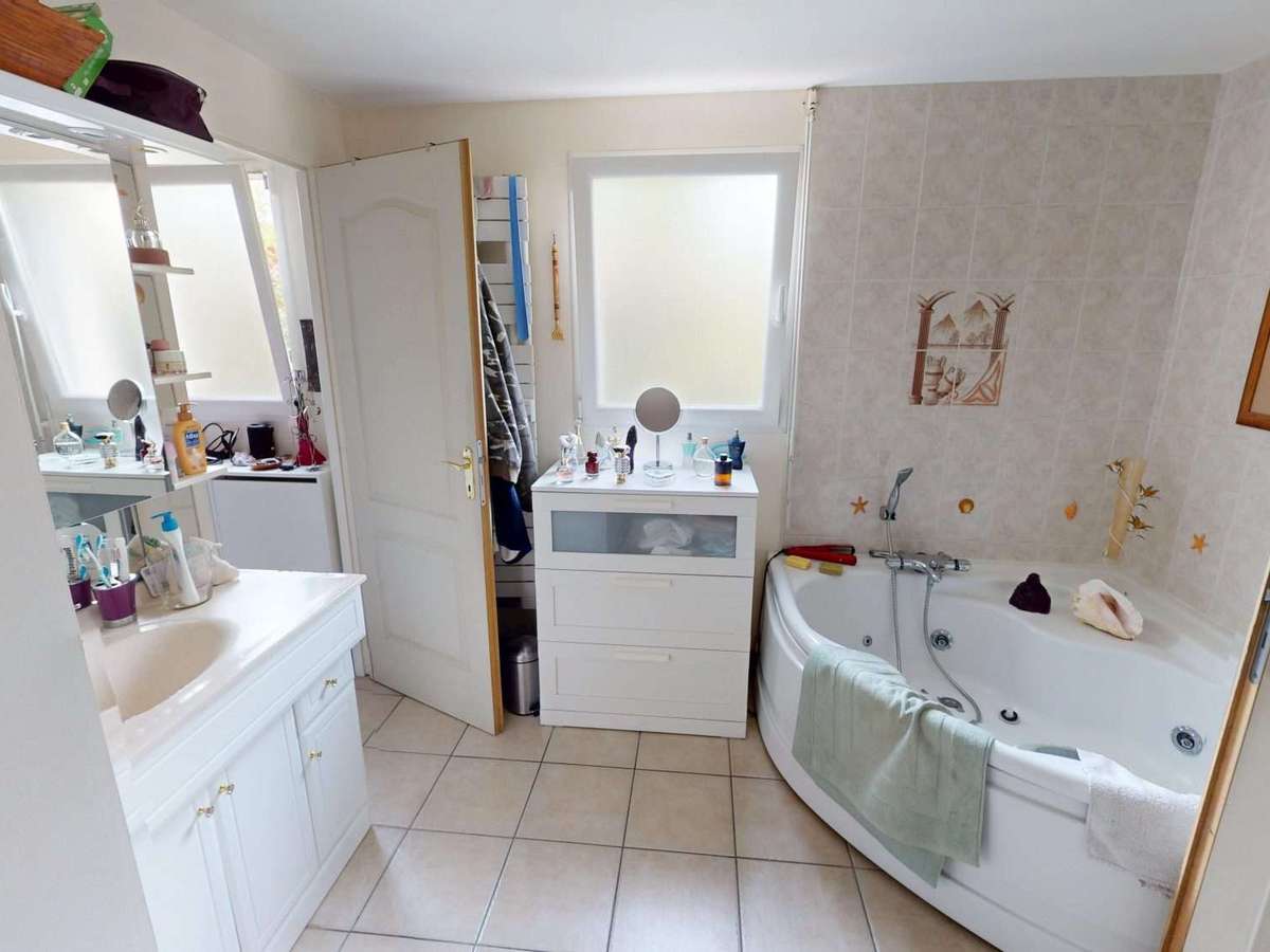 Maison Douvres-la-Délivrande