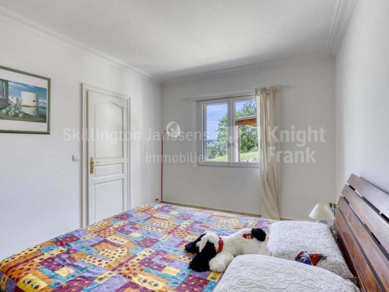 House Draguignan - 3 bedrooms - 252m²