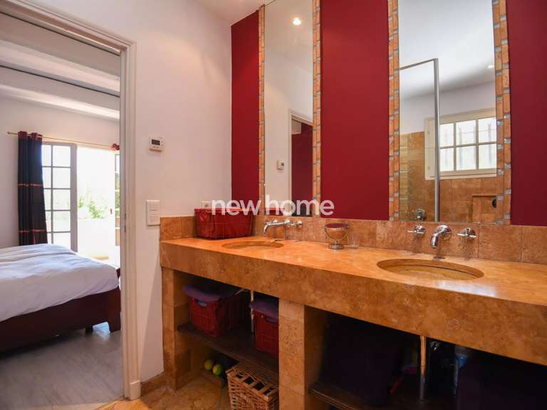 Maison Draguignan - 4 chambres - 209m²