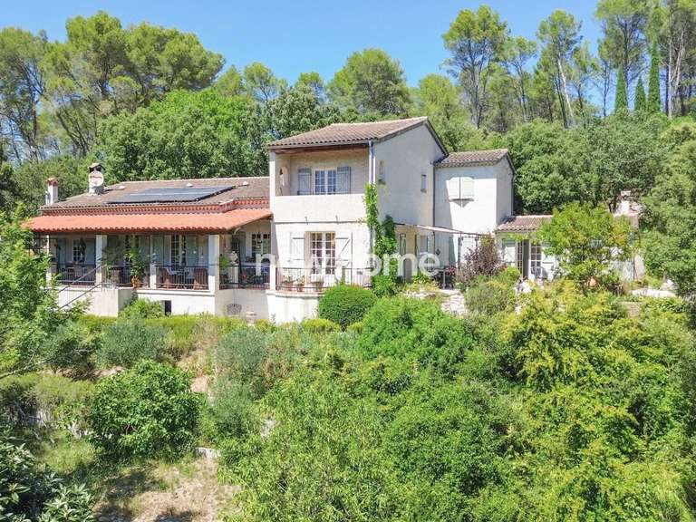 Maison Draguignan - 4 chambres - 209m²