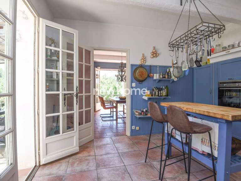 Maison Draguignan - 4 chambres - 209m²