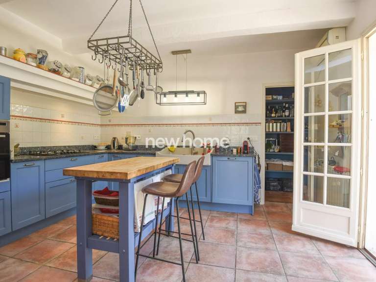 Maison Draguignan - 4 chambres - 209m²