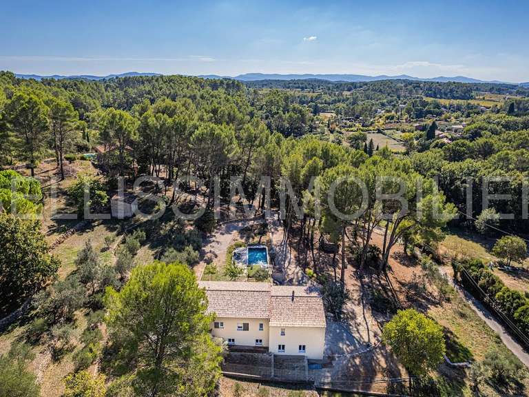 Maison Draguignan - 3 chambres - 185m²