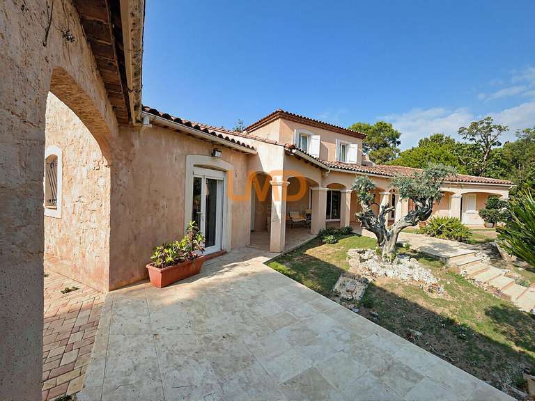 House Draguignan - 6 bedrooms - 180m²