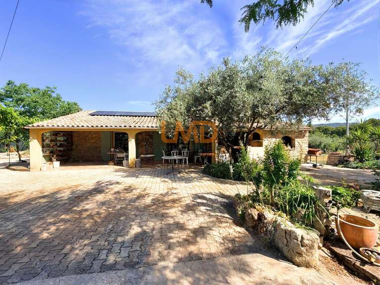House Draguignan - 3 bedrooms - 104m²