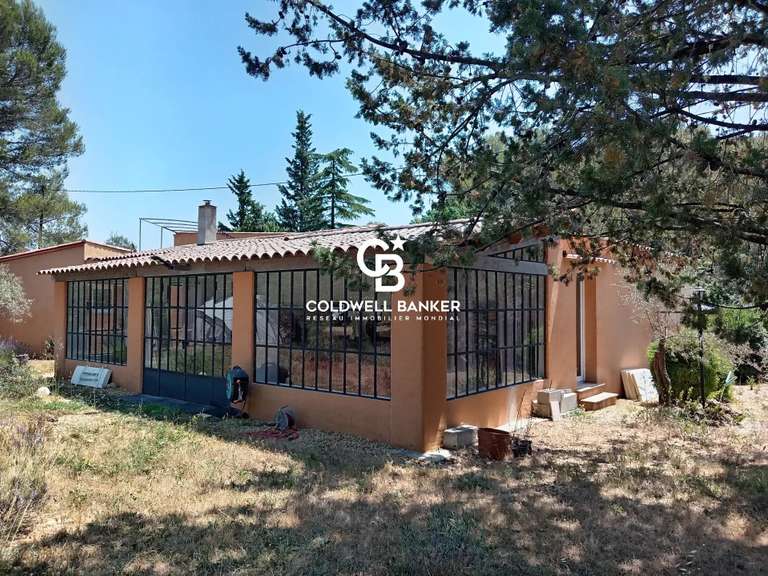 Maison Draguignan - 4 chambres - 202m²