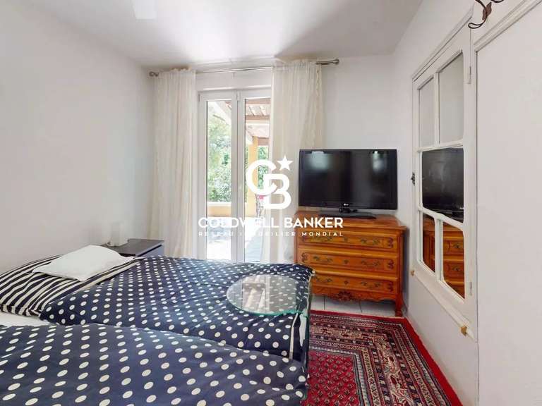 Maison Draguignan - 4 chambres - 202m²