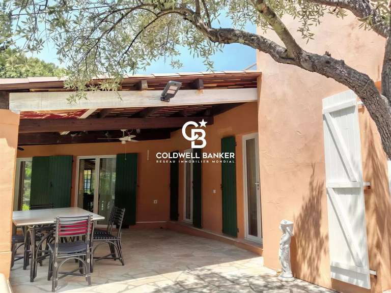 Maison Draguignan - 4 chambres - 202m²