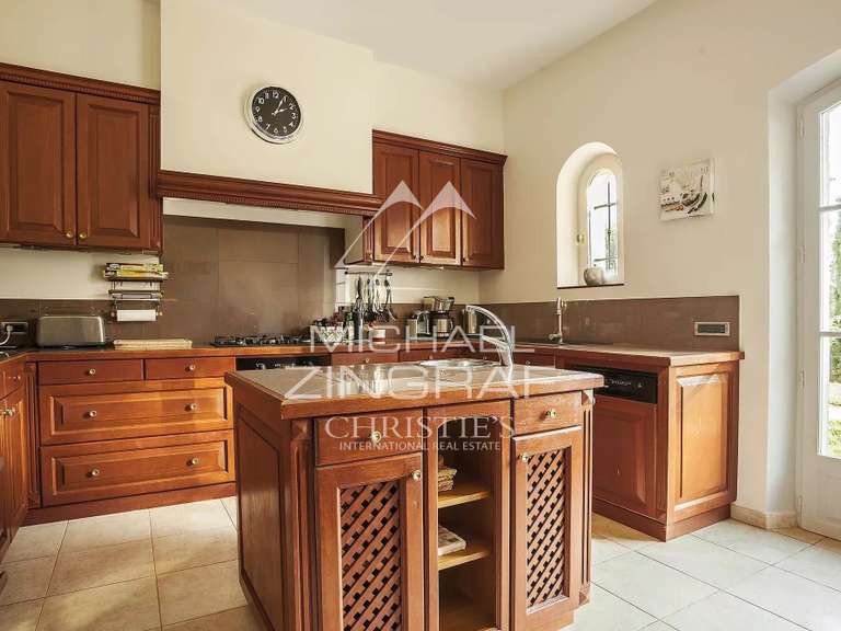 Propriété Draguignan - 3 chambres - 350m²