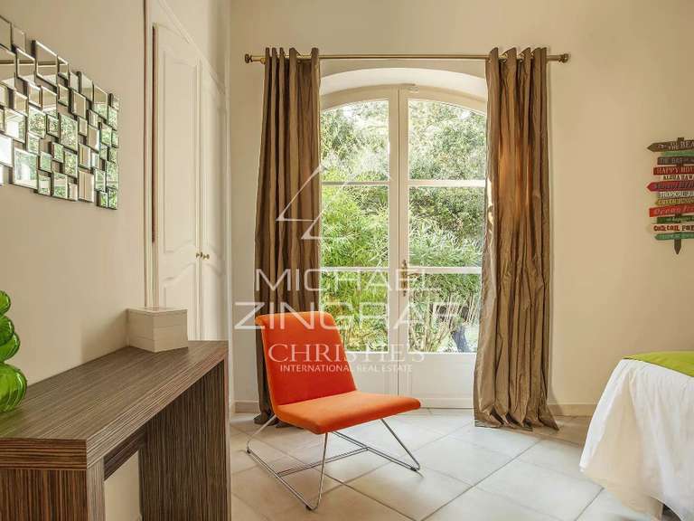 Propriété Draguignan - 3 chambres - 350m²