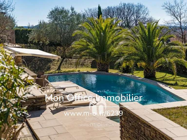 Propriété Draguignan - 4 chambres - 191m²