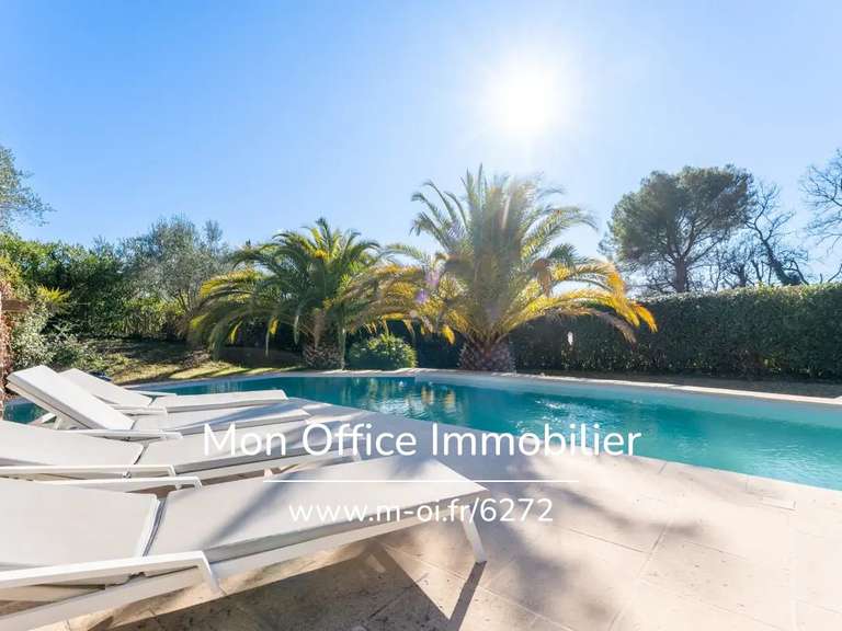 Propriété Draguignan - 4 chambres - 191m²