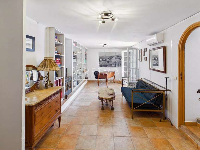 Propriété Draguignan - 6 chambres - 266m²
