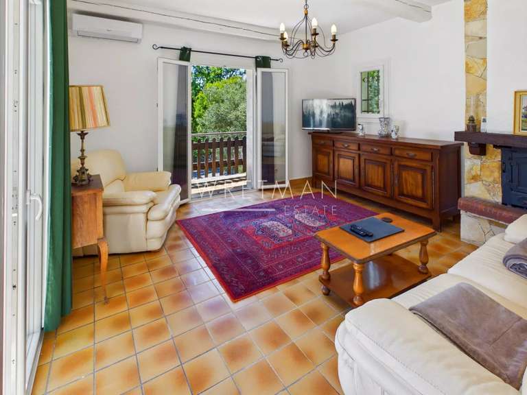 Propriété Draguignan - 6 chambres - 266m²