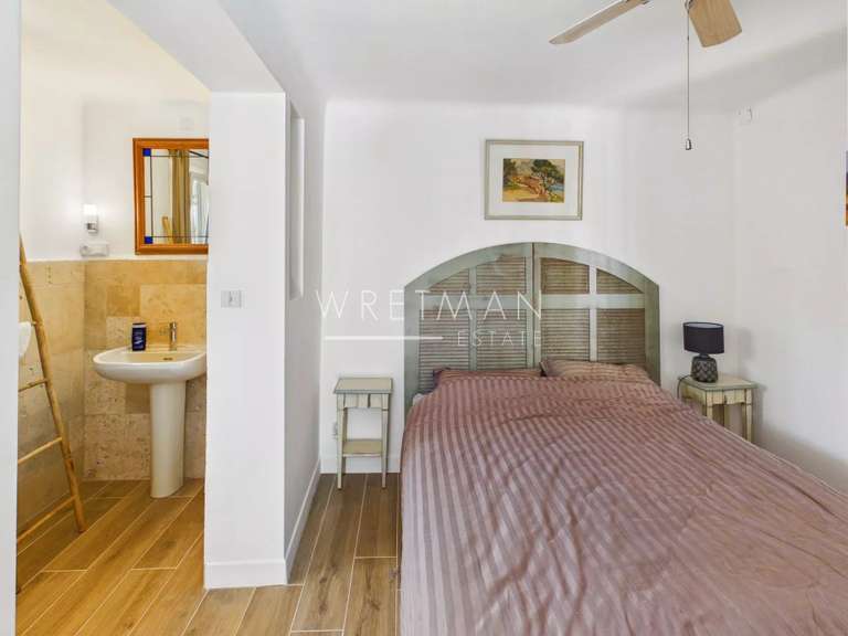 Propriété Draguignan - 6 chambres - 266m²