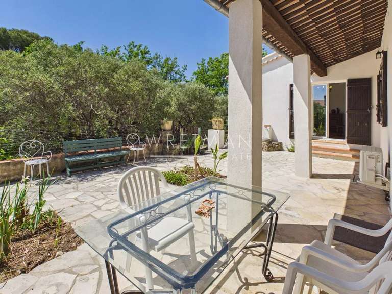Propriété Draguignan - 6 chambres - 266m²