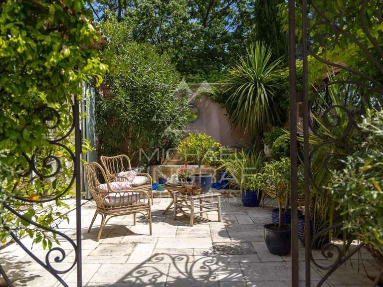 Propriété Draguignan - 3 chambres - 295m²