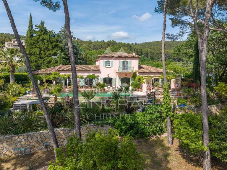 Propriété Draguignan - 3 chambres - 295m²