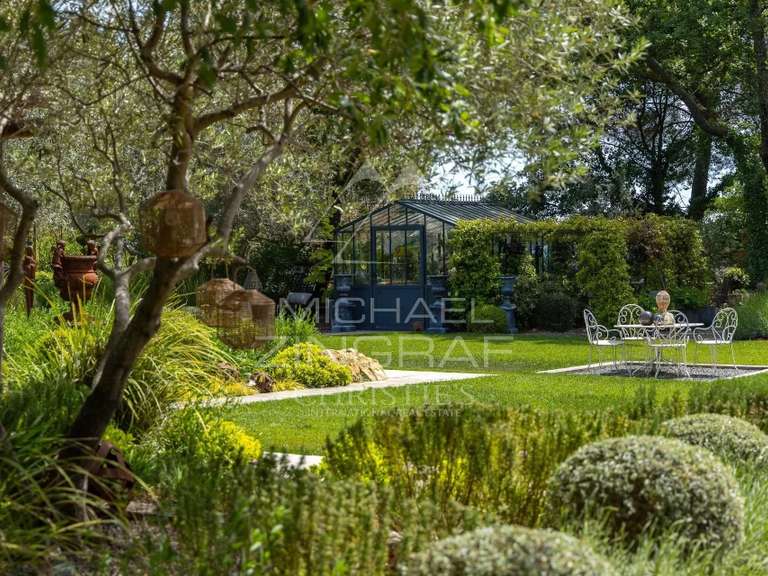 Propriété Draguignan - 3 chambres - 295m²