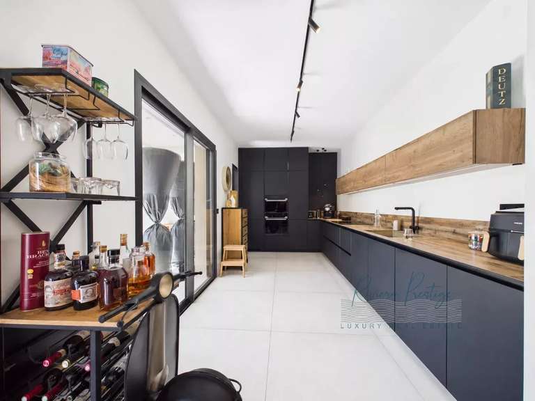 Propriété Draguignan - 4 chambres - 310m²