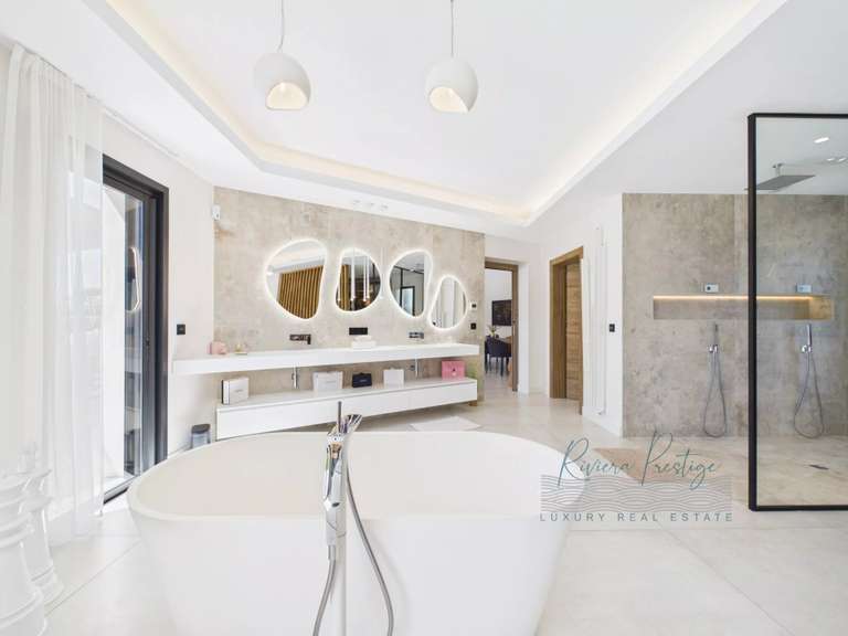 Propriété Draguignan - 4 chambres - 310m²