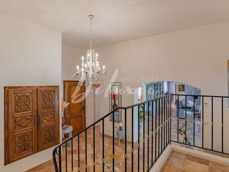 Villa Draguignan - 4 bedrooms - 180m²