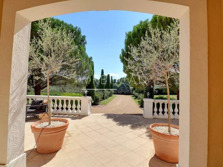 Villa Draguignan - 5 chambres - 281m²