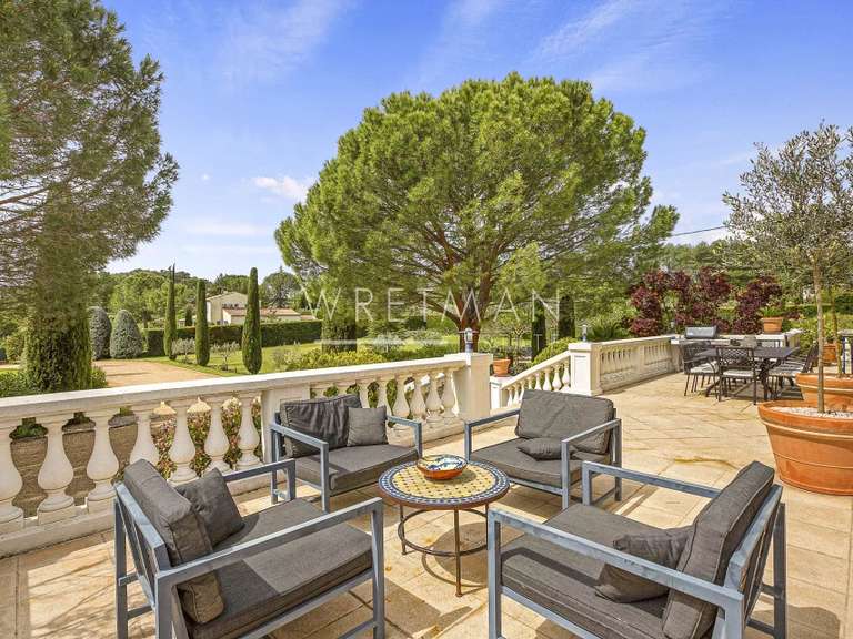 Villa Draguignan - 5 chambres - 281m²