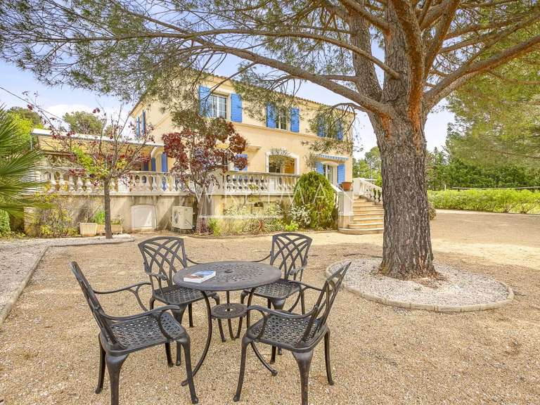 Villa Draguignan - 5 chambres - 281m²