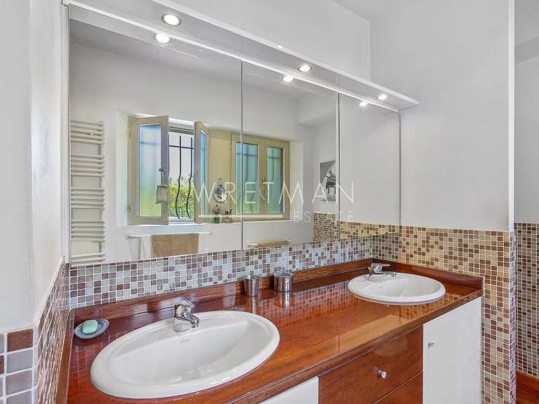 Villa Draguignan - 3 chambres - 436m²