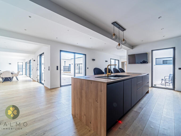 Maison Dreux - 4 chambres - 275m²