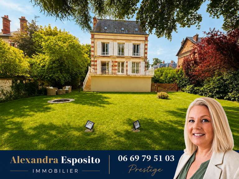 Maison Dreux - 7 chambres - 230m²