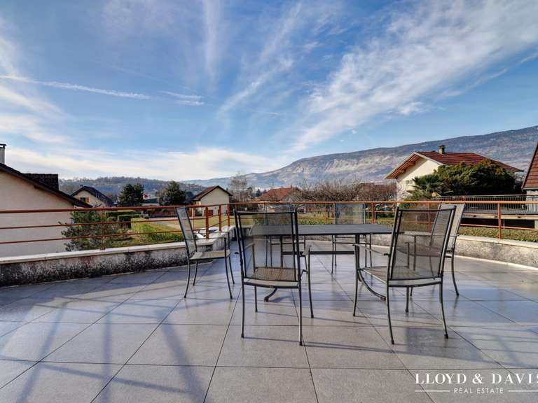 House Drumettaz-Clarafond - 4 bedrooms - 170m²