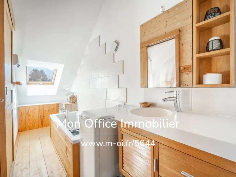 Maison Duingt - 4 chambres - 103m²