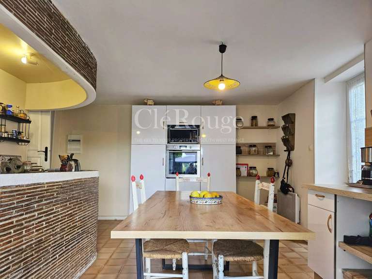 Maison Duras - 7 chambres - 378m²