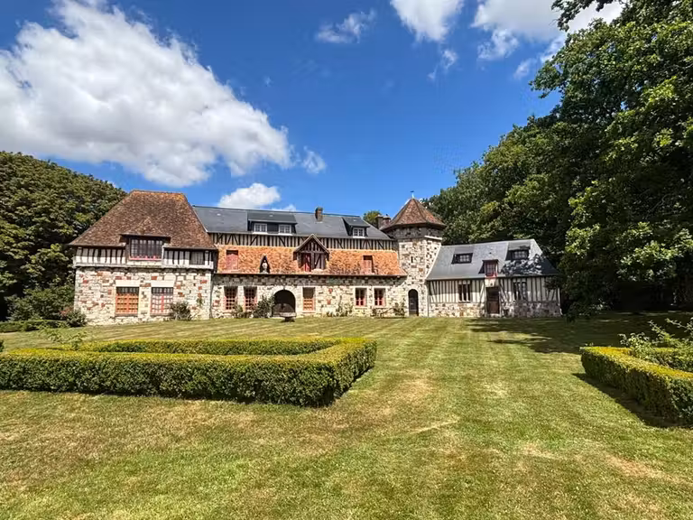 Manoir Écaquelon - 6 chambres - 41007m²