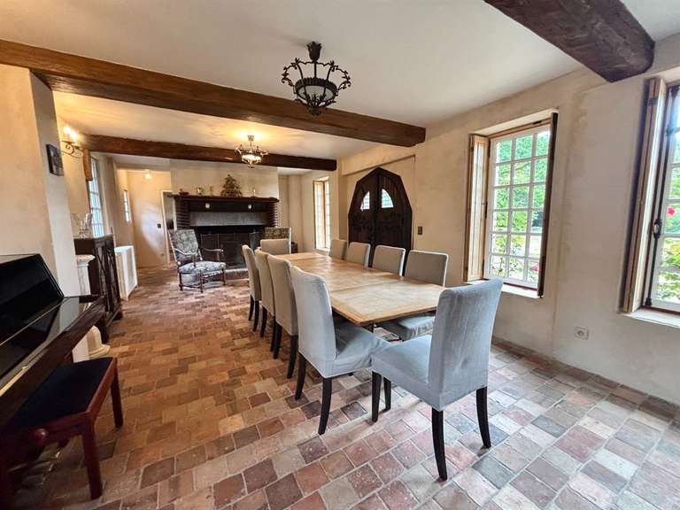 Manor Écaquelon - 6 bedrooms - 410m²