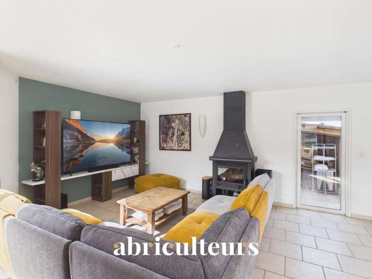 Maison Échalas - 4 chambres - 194m²